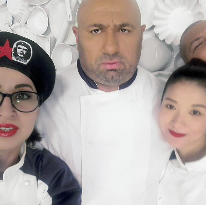 Chef Cătălin Scărlătescu, cerut a doua oară în căsătorie de Angie! Martor a fost chiar Nea Mărin