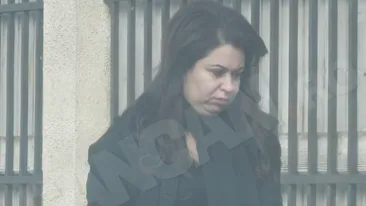 N-ai văzut-o niciodată mai tristă. Primele imagini cu Oana Roman în doliu