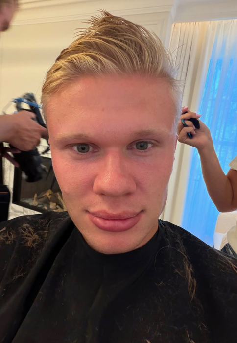 Erling Haaland, schimbare radicală de look! Cum arată acum celebrul fotbalist, după ce a renunțat la părul lung