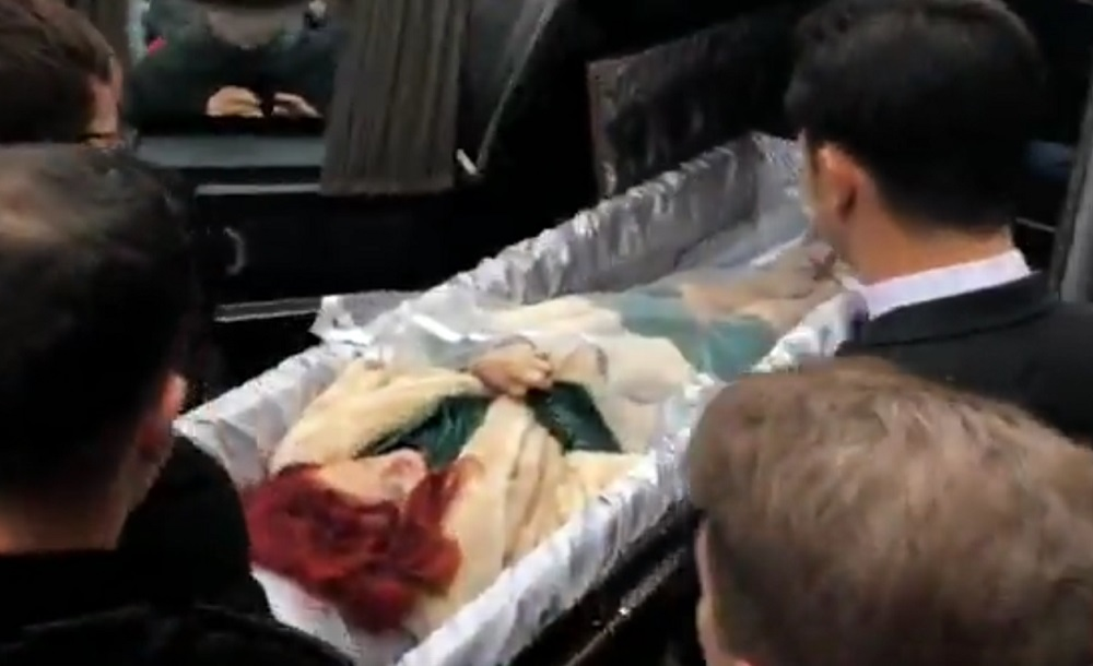Imagini LIVE de la despartirea de marea actrita! Romania isi ia „adio” de la Stela Popescu!