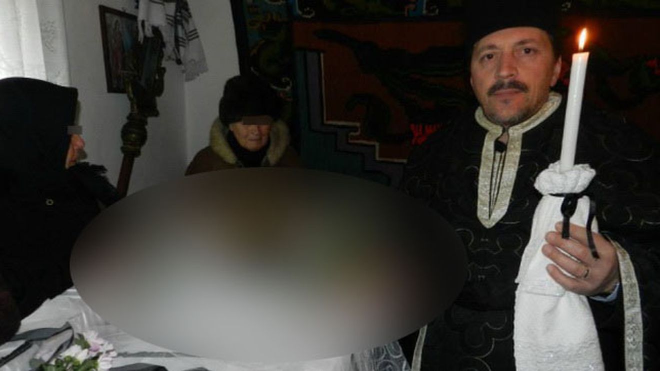 Pozele CONTROVERSATE publicate pe Facebook de acest PREOT! Ce a facut chiar inainte de INMORMANTARE!