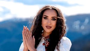 Cum se împarte Jessie Baneș de Sărbători. Artista urmează să facă nunta: ”Este felul meu de a păstra legătura cu rădăcinile”