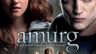 Romancele vor sa fie muscate de vampirul Robert Pattinson! Au pledat pentru venirea in tara a actorilor din Twilight!