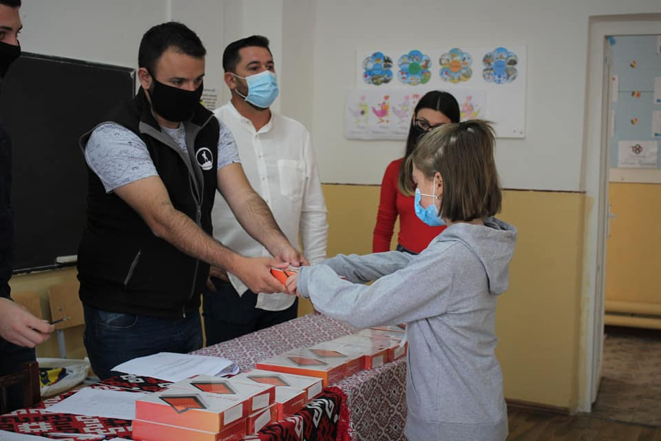 Voluntariatul, a doua natură a lui Iulian