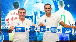 Probleme pentru Gheorghe Hagi. Rivaldo, acționarul său, investigat pentru că ar fi finanțat o lovitură de stat!