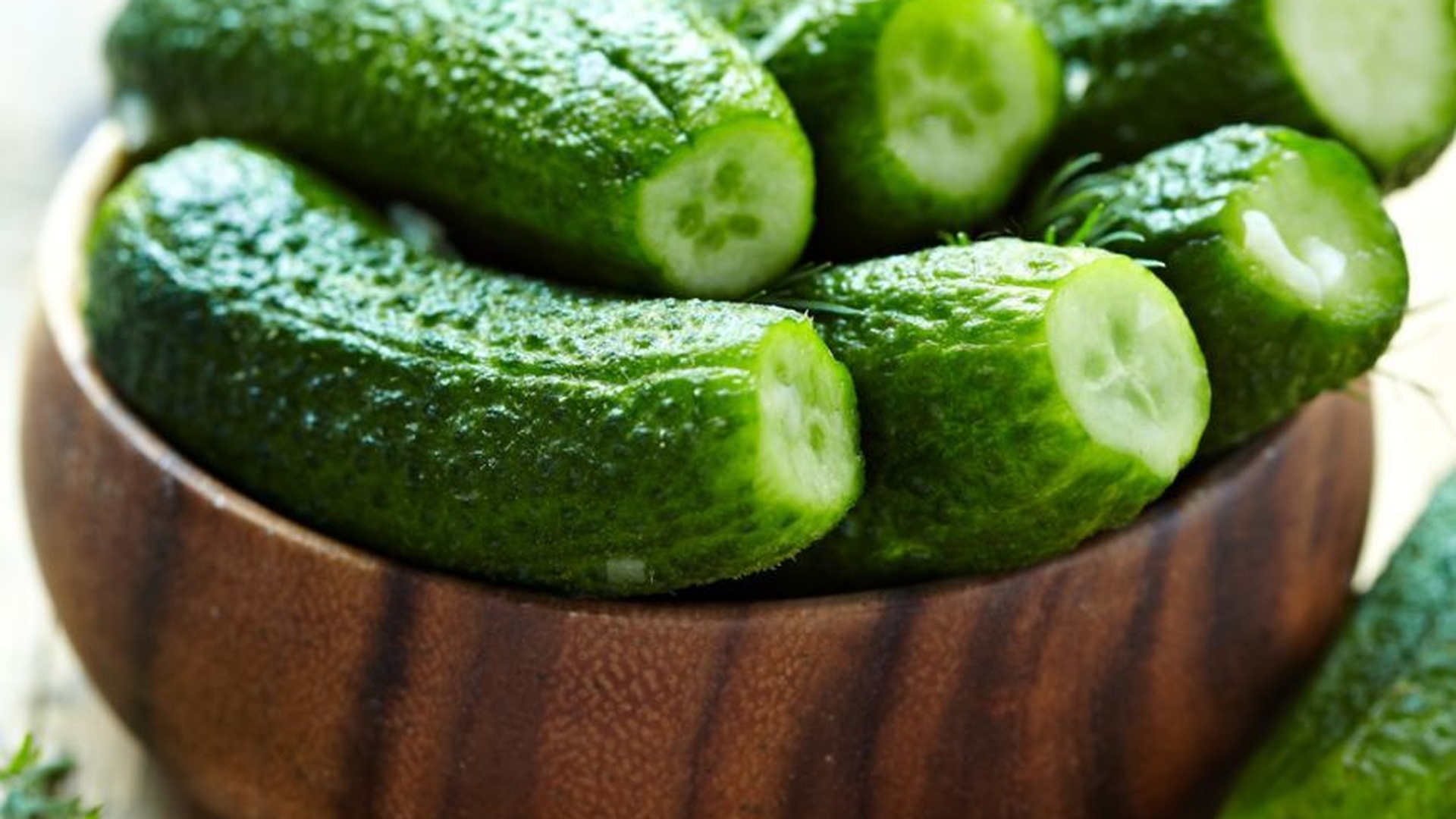 Dieta cu castraveţi. Detoxifiant şi regulator al tensiunii