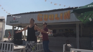 DJ-ul Cristi Stanciu a acceptat provocarea Ice Bucket Challenge! Ce cauza sustine si pe cine a nominalizat