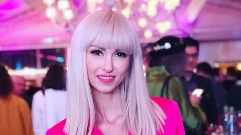 Andreea Bălan, schimbare radicală de look. A apărut aşa să ridice un premiu şi…
