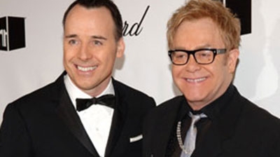 Elton John şi partenerul său de viaţă, David Furnish, vor avea un al doilea copil!