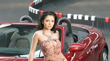 De la model pentru masini, la cariera in televiziune! Vezi al cui este acest fundulet apetisant la care te-ai uita non-stop!