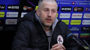 Edward Iordănescu a declinat pe facebook oferta oltenilor: „Sunt legat contractual, dar și sentimental de Gaz Metan și de Mediaș!”