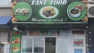 Afacerea lui Constantin Iosef a prins aripi! Vezi ce se intampla cu fast food-ul lasat balta de sportiv, la Obor!