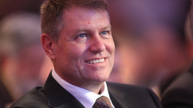 Motivul pentru care Klaus Iohannis tace in legatura cu cel mai mare scandal de coruptie din Romania