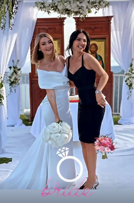 Denisa Tănase și Mircea Brânzei s-au căsătorit în secret la Nisa! Artista a avut o rochie de mireasă simplă, dar sexy | FOTO & VIDEO