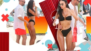 Cristi Pulhac & soția și-au arătat iubirea pe plajă. S-au sărutat printre șezlonguri și…