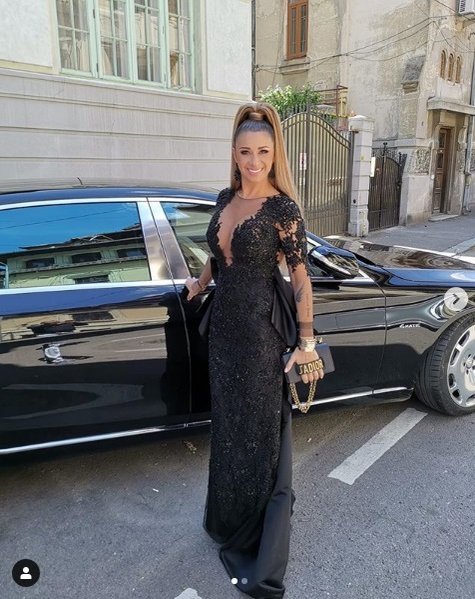 Ce surpriză! Ce rochie sexy a ales Anamaria Prodan azi, la o nuntă, după ce a apărut aproape goală la petrecerea VIVA