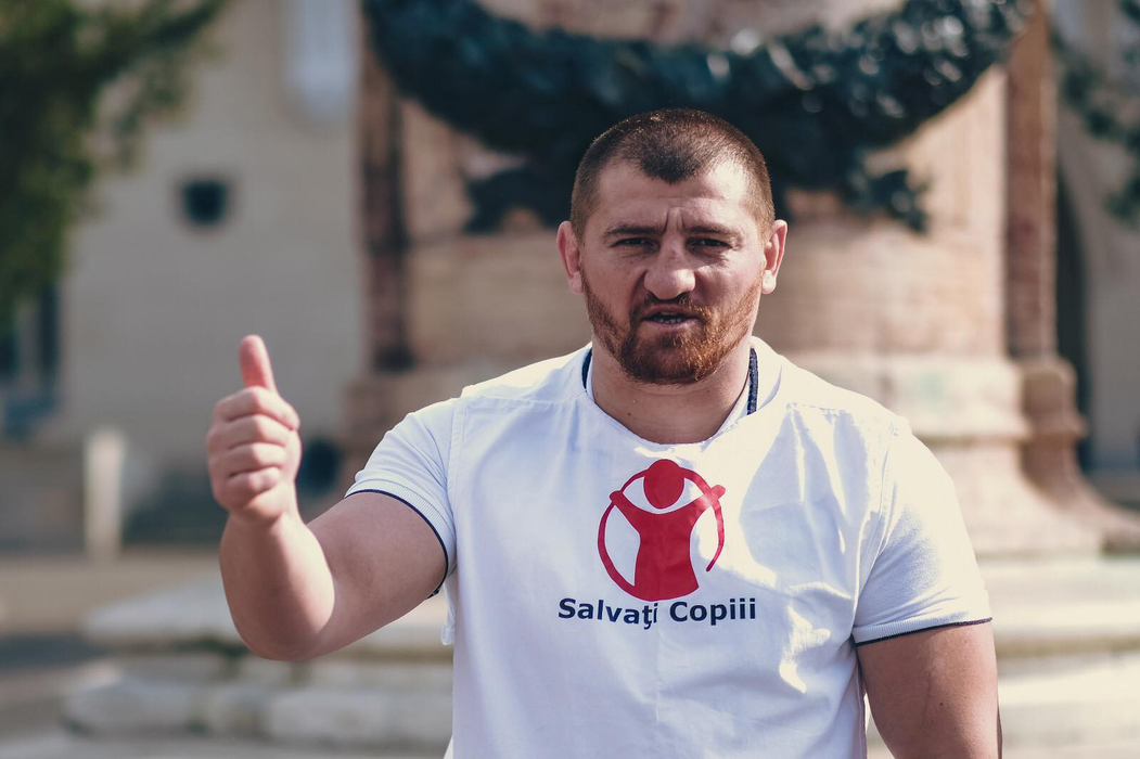 Cătălin Moroșanu a salvat un copil de la moarte: ”I-am făcut respirație gură la gură”