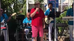 Nelu Vlad şi Azur, show total la malul mării