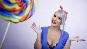 O mai țineți minte pe Maria Secrieriu, cea mai sexy concurentă de la MasterChef? A fost acuzată că a făcut videochat, dar acum e mamă-model