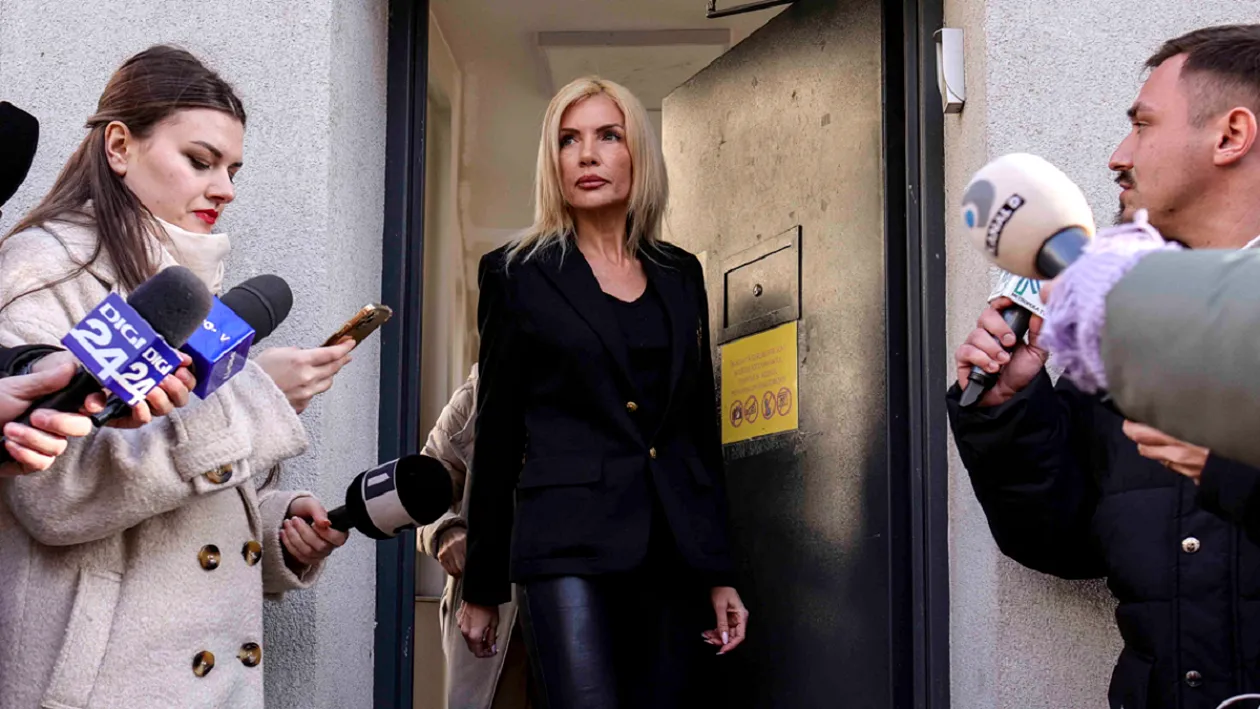 Laura Vicol, ținută de milioane la ieșirea din arest! Obiectul vestimentar care costă 'doar' 300 de euro