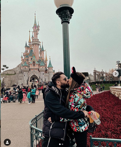 Nicole Cherry și Florin Popa nu ratează nicio ocazie pentru a se săruta