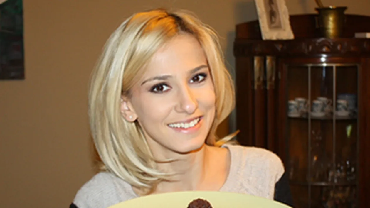 Dana Rogoz s-a apucat de gatit! Vezi ce desert apetisant si-a preparat!