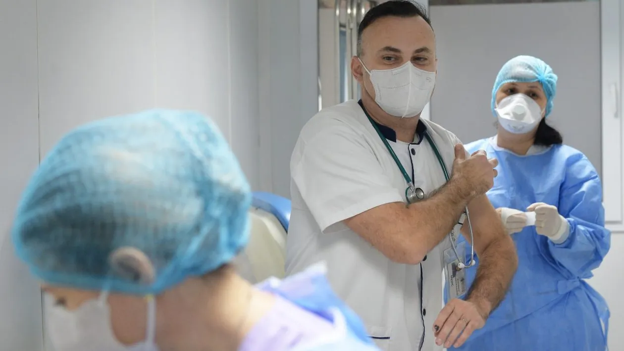 Anunțul făcut de Adrian Marinescu! Când se vor putea vaccina românii cu a treia doză