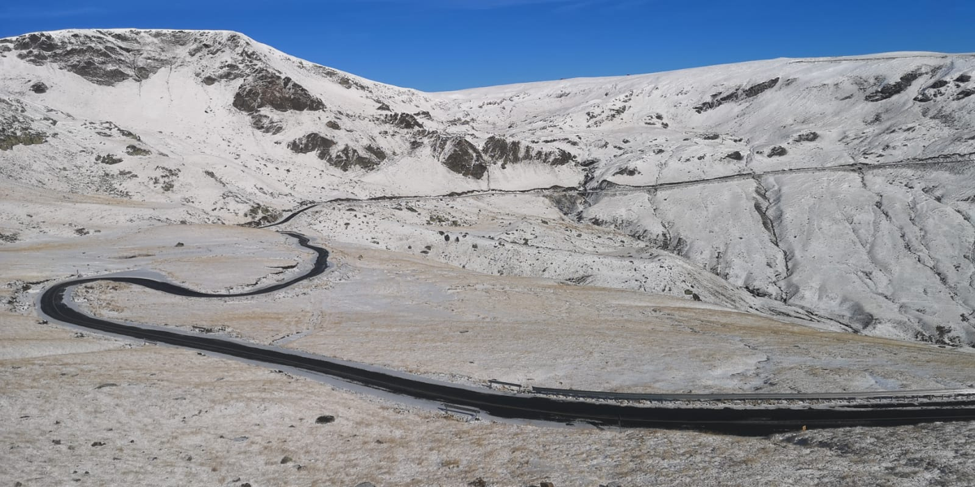 Prima ninsoare din toamna lui 2019 pe Transalpina a lăsat un peisaj de vis