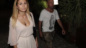 O plimbare frumoasa cu o blonda voluptoasa! Garcea i-a aratat Centrul Vechi, noaptea!
