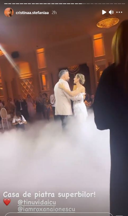 Roxana Ionescu și Tinu Vidaicu, petrecere de nuntă așa cum au visat: “Casă de piatră, superbilor”. Cea de-a doua rochie de mireasă a vedetei este spectaculoasă | FOTO & VIDEO