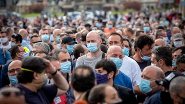 Experții avertizează! Al treilea val al pandemiei nu va putea fi evitat și va lovi România la începutul lunii aprilie