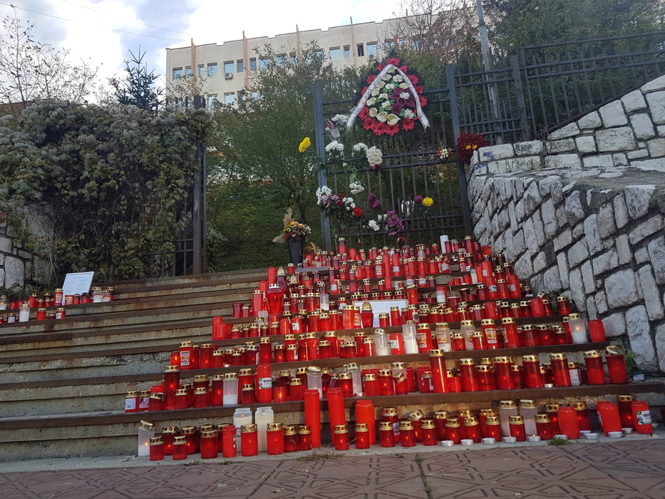 Omagiu adus victimelor de la Piatra Neamț
