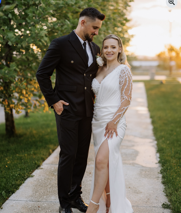 Ce veste în familia Survivor! Andrei Ciobanu și Marilena s-au căsătorit. Cum au arătat cele două rochii de mireasă