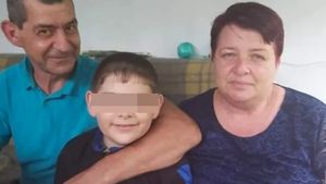 Ce se întâmplă cu copilul Ioanei Condea, tânăra a cărei poveste a înlăcrimat România. Tribunalul a dat verdictul