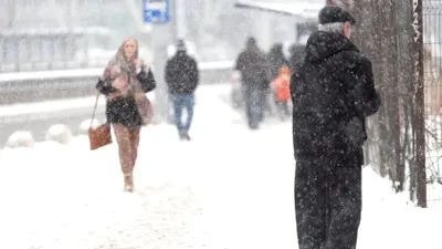 Cod portocaliu extins: rafale de 130 km/h în România