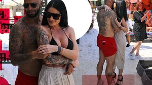 Cum a combinat Giani Kiriță o brunetă tatuată la un party cu spumă, la piscină