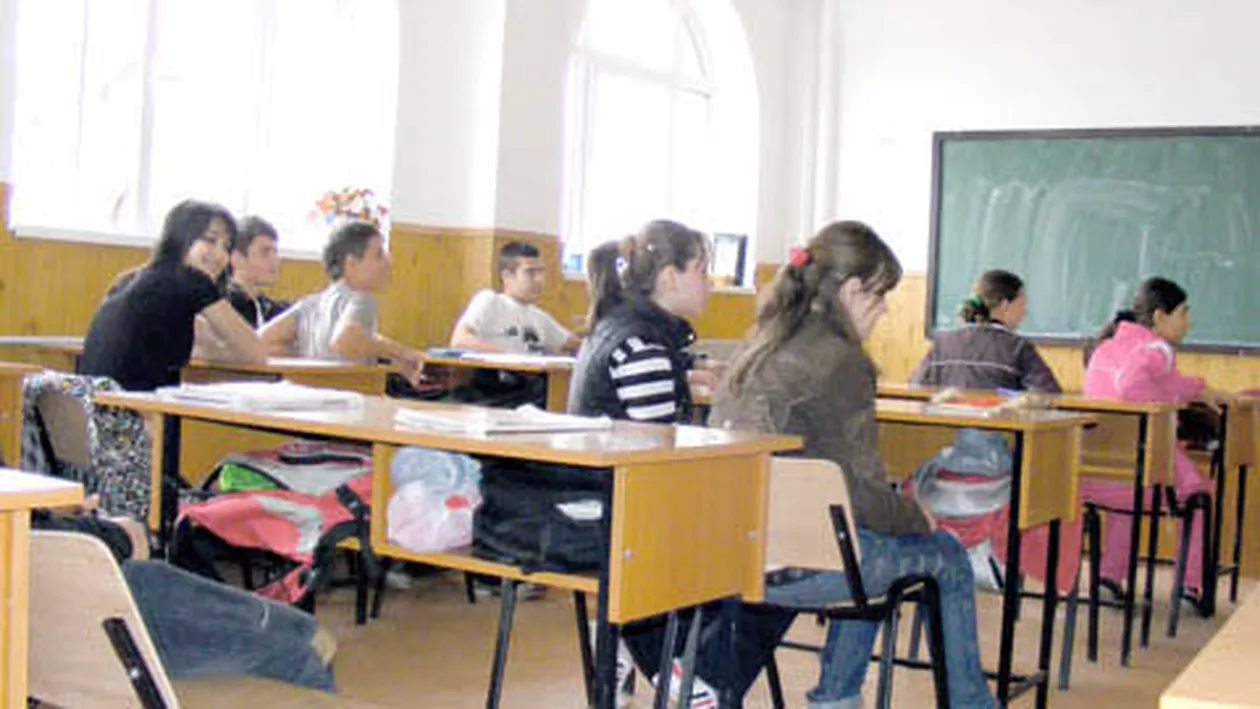 Peste 79% dintre elevi au promovat. Rezultatele finale la Evaluarea Nationala 2015