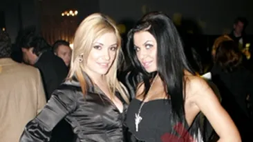 VIDEO Fetele de la Senzual, cantec de incurajare pentru Adi Mutu