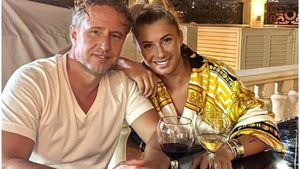 Ce spun specialiștii despre mariajul Aneimaria Prodan cu Laurențiu Reghecmapf: "Lecția lui de viață este aceea de a învăța să stea alături de familie și să nu îi părăsească "