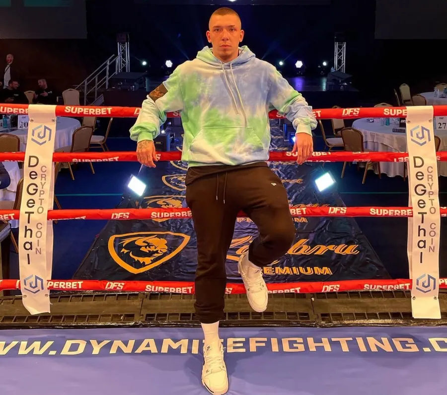 Mihai Zmărăndescu s-a despărțit de soția lui. sursă - social media