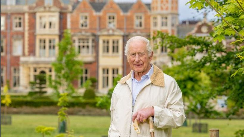 Cum arată felicitarea de Crăciun a Regelui Charles, bolnav de cancer, și a Reginei Camilla. Familia Regală se teme că ar putea fi ultimele sărbători petrecute împreună