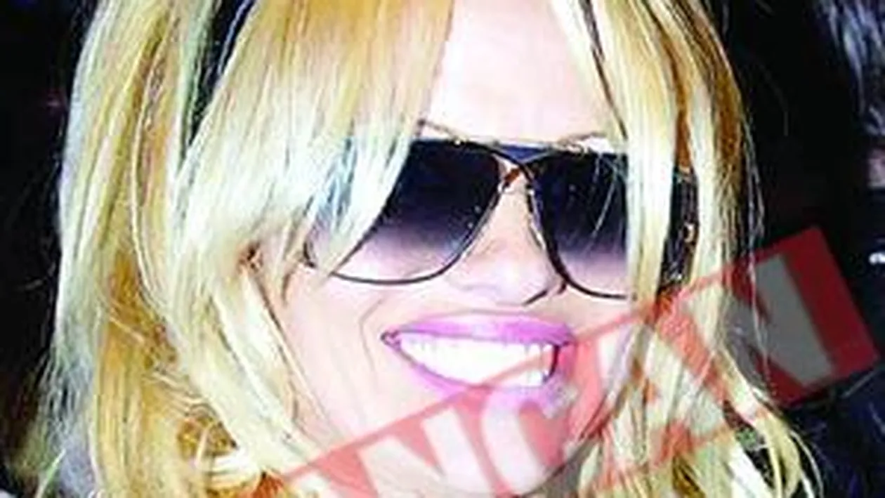 Pamela a avut tort de carton la nunta