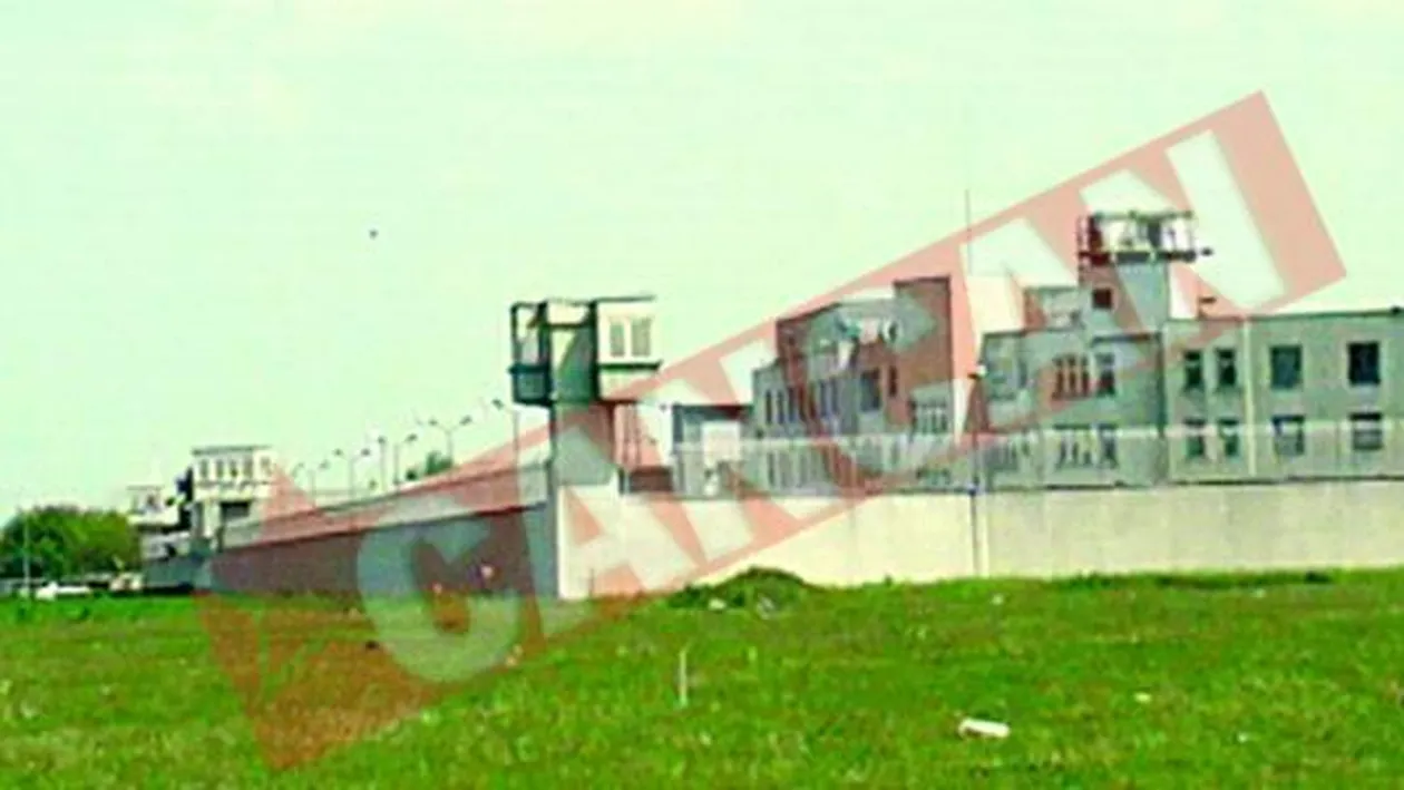 Un detinut primeste 8.000 euro pentru ca s-a intoxicat cu fum