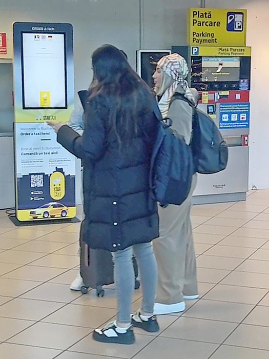 Armin Nicoară a fost așteptat de Claudia Puican pe aeroport, la întoarcerea în România (Foto: CANCAN.RO)