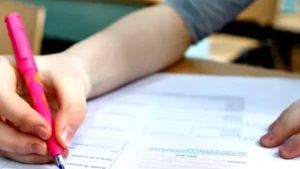 Surpriză pentru un elev din Sibiu cu nota 5,20 la limba maternă. Ce notă a primit după ce a făcut contestație la Evaluarea Națională