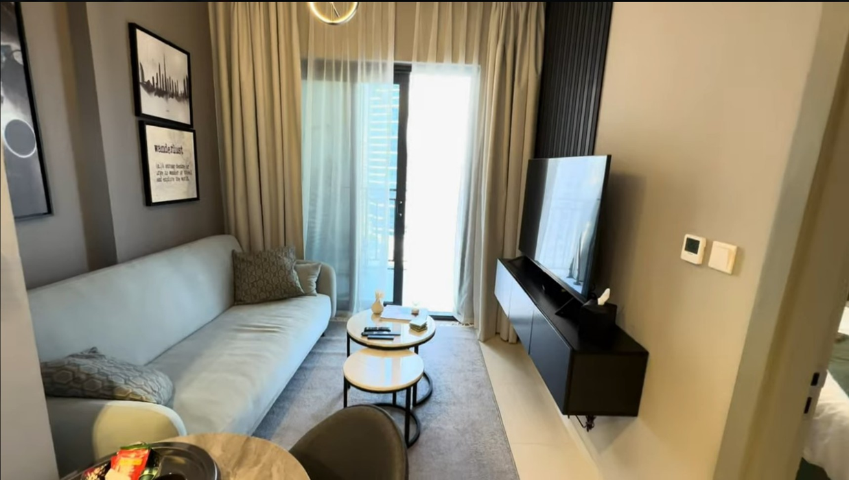 Cum arată apartamentul din Dubai al lui Armin Nicoară și al Claudiei Puican! E aproape de Burj Khalifa și se poate închiria