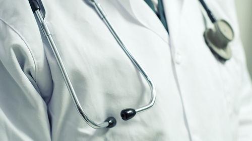 Orașul din România în care medicii au salarii de 5.000 sau 10.000 de euro. Care este motivul