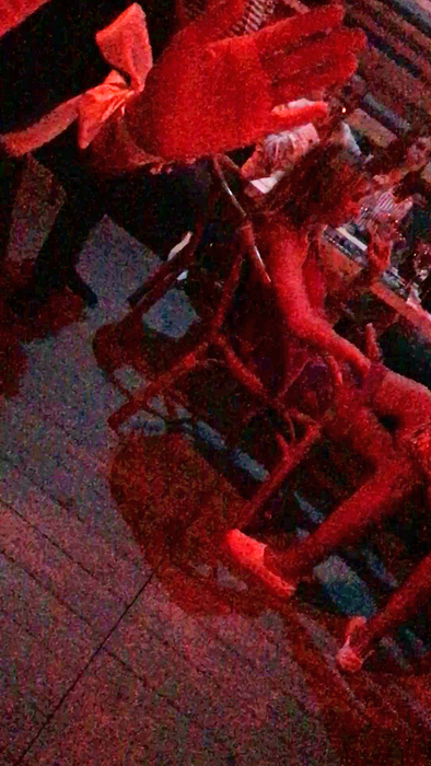 Radu Mazăre s-a distrat în club, alături de un veritabil harem, format din... opt domnişoare!