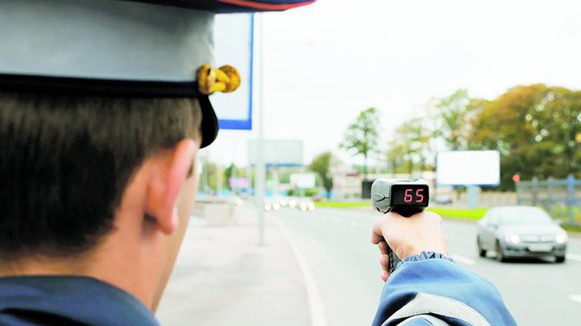 Un sofer a fost prins pe Autostrada Soarelui conducand cu 233 km/h