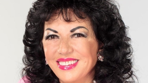 Carmen Harra are de gand sa pozeze in Playboy, la fel ca fiica ei? "La varsta mea arat foarte bine"!